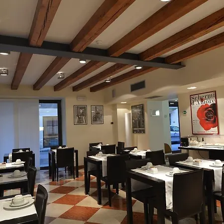 Hotel Western Armando Verona