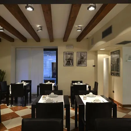 Western Armando Verona